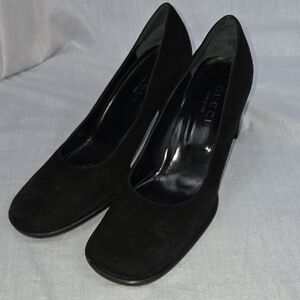 Gucci Women's Black Suede Heels 7 1/2 7.5 Square Closed Toe EUC